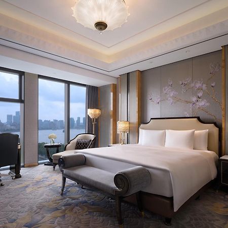 The St. Regis On The Bund, Shanghai Hotel Exterior photo